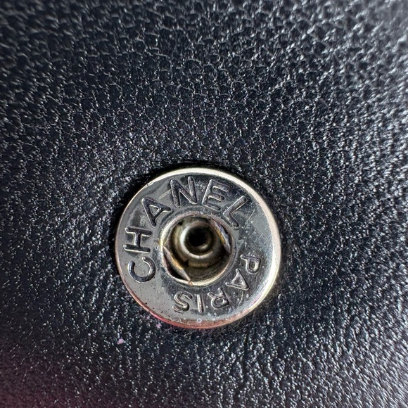 SOLD - CHANEL Wallet on Chain – Black Calfskin, Series 21 (Color Changed) - Picture 14 of 16